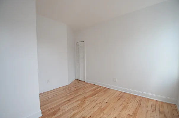 Rented by CITY SKYLINE REALTY INC | media 14