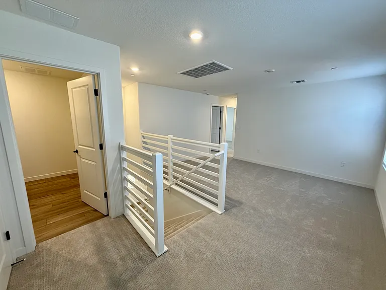 4581 Field View Dr — Photo 13