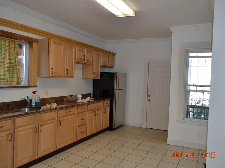 4 Deer St #2 — Photo 5