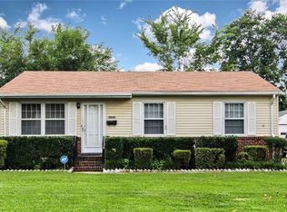 1215 Anne Ave, Chesapeake, VA 23324