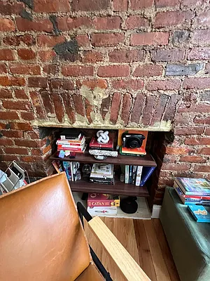 Rented by Delmark Realty LLC | media 34