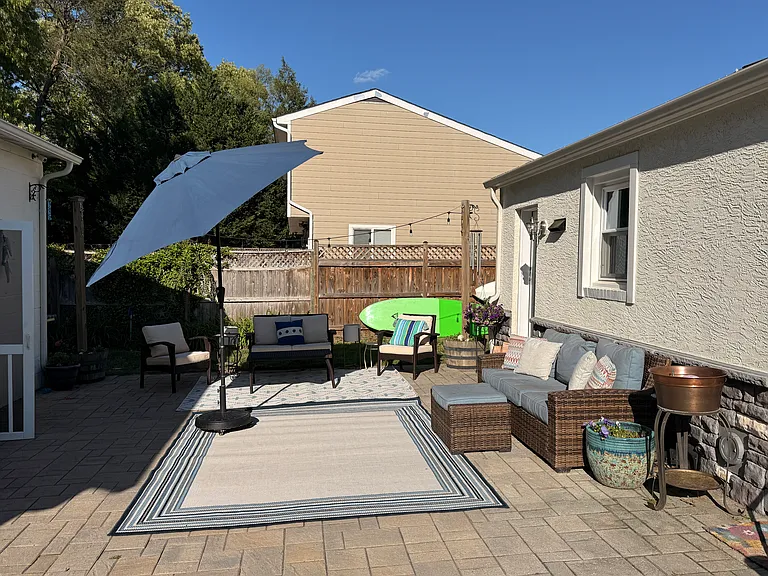 466 Manor Rd — Photo 22