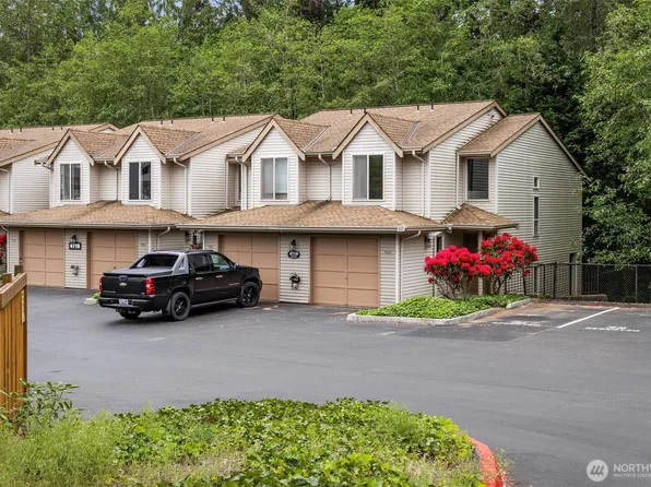 4719 NW Walgren Drive #106, Silverdale, WA 98383