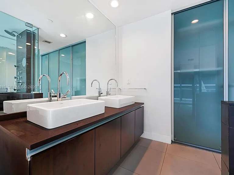 1040 Biscayne Blvd #4208 — Photo 7