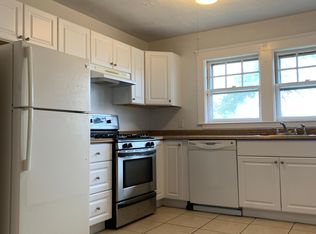 8 Gilmore St APT 1, Quincy, MA 02170