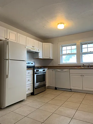 8 Gilmore St #1 Photo 1