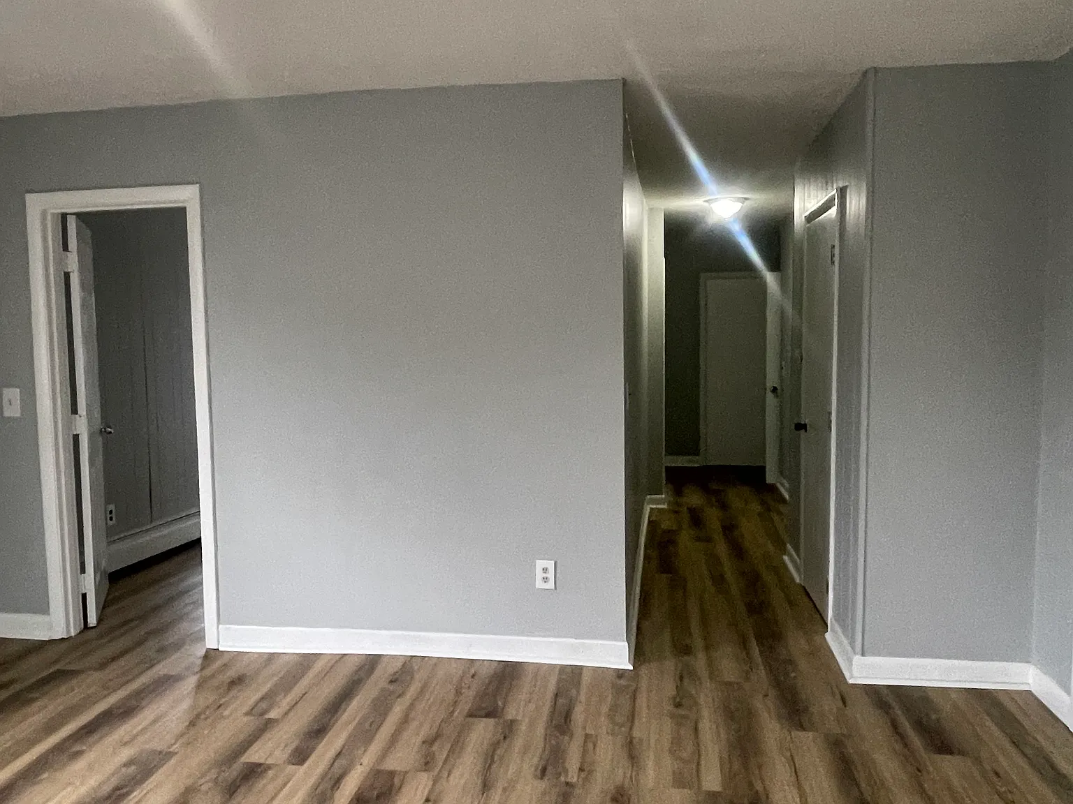 2 bed, 800 sqft, $2,000 — Photo 3