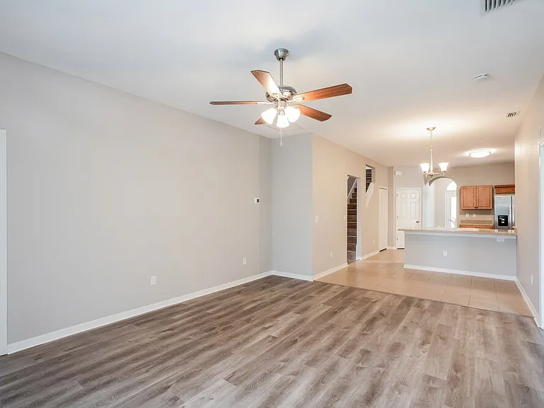 11410 Blue Lilac Ave — Photo 4