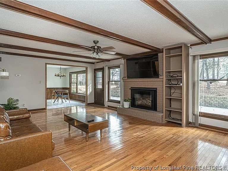 6821 Thames Dr — Photo 12