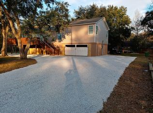 1516 Cook St, Ocean Springs, MS 39564