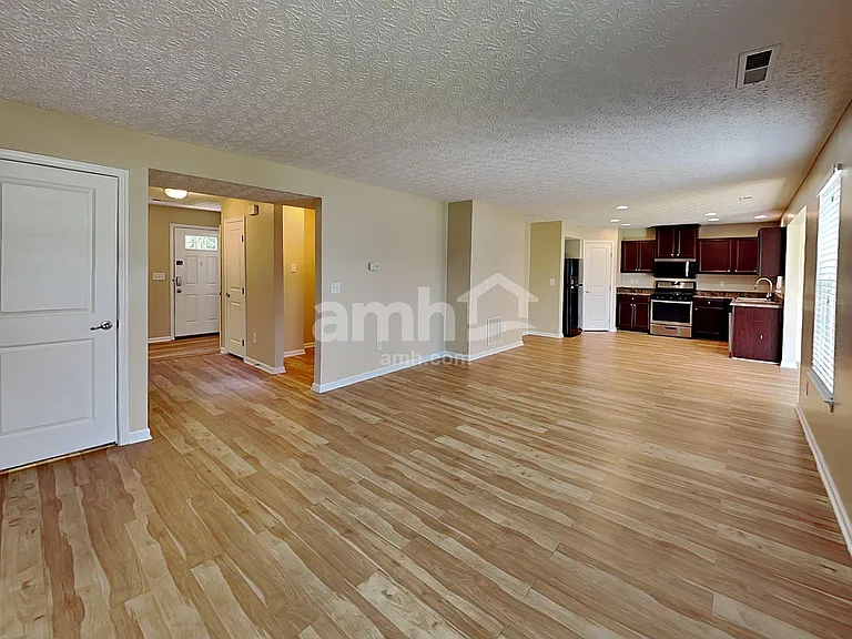 317 Evergreen Cir — Photo 24