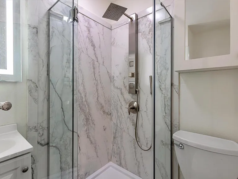 21050 Canyon View Dr — Photo 12