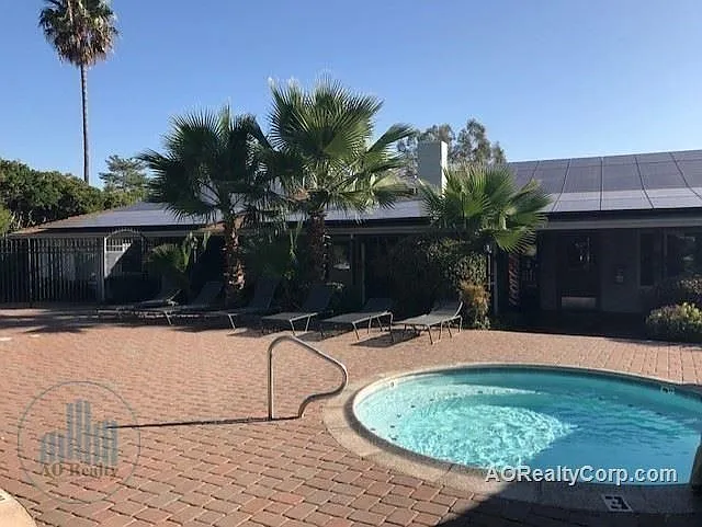 Shasta Villa Apartments — Photo 9