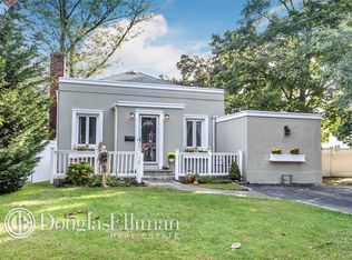 46 Babylon Tpke, Merrick, NY 11566