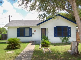 201 S Alta Vista St, Beeville, TX 78102