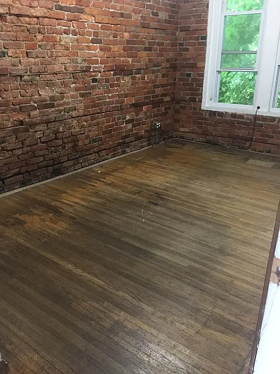 2 bed, $1,200 — Photo 2