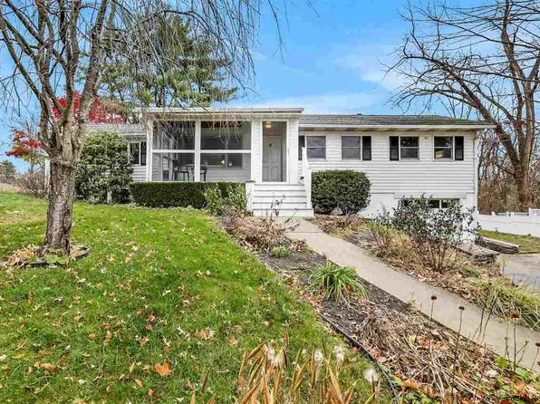 118 Petticoat Lane, Hurley, NY 12443