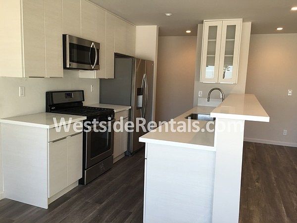 1st image of 1133 10th St APT 204