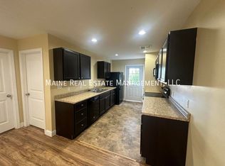 37 Basketball Ct, Bangor, ME 04401