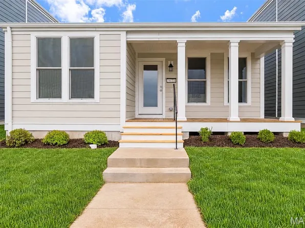 9023 Wilkie Station St, Saint Charles, MO 63301