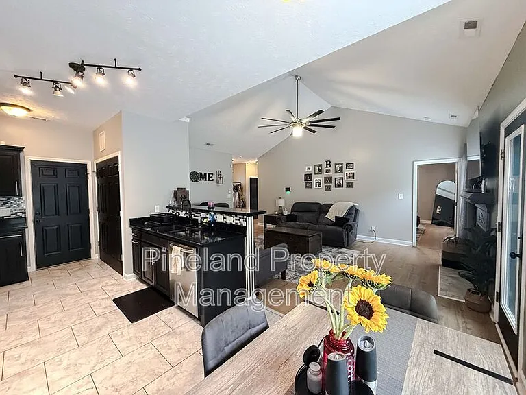 229 Scarlet Oak Dr — Photo 6