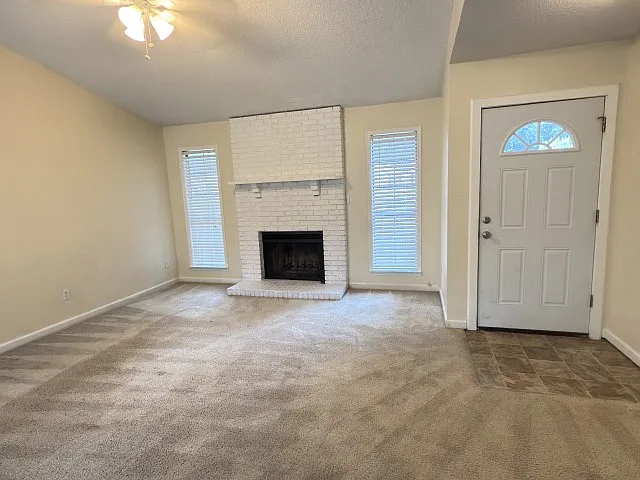 Springwood Circle 303 - 288 — Photo 2