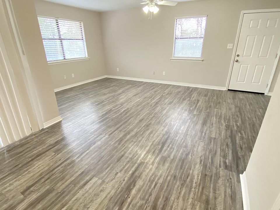 1st image of 500 Lincoln St #214-D