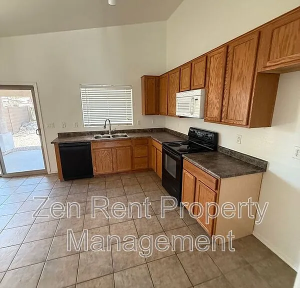 33024 N Madison Way Dr — Photo 3