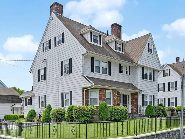 227 Ash St, Waltham, MA 02453
