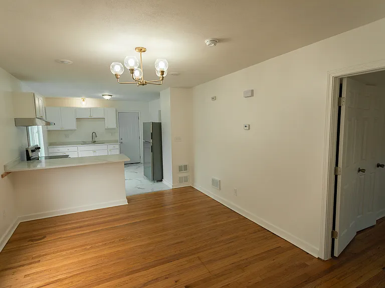 525 Winton St #2 — Photo 9