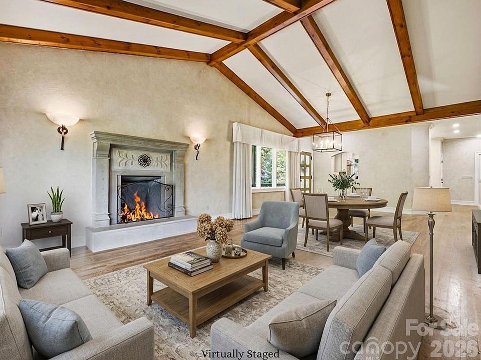 1st image of 2204 E Cumming Woods Ln