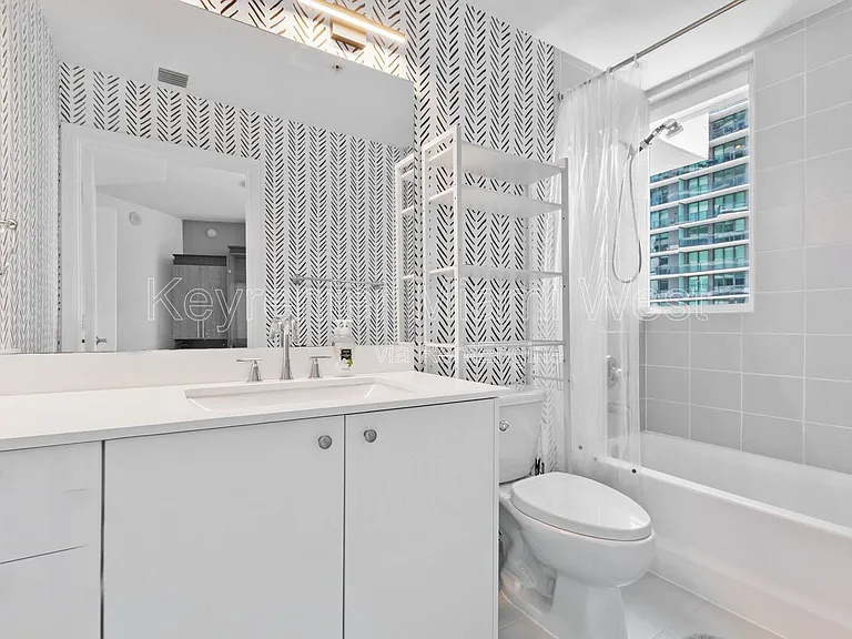 60 SW 13th St #3800 — Photo 26