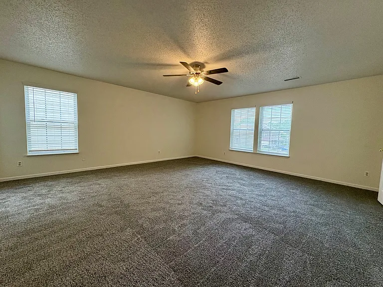 Unit Photo