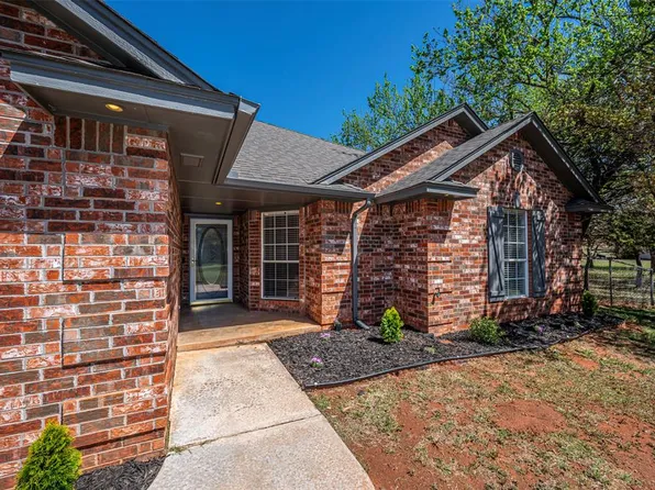 5615 Spring Haven Dr, Blanchard, OK 73010