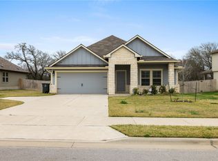 2040 Rock Ridge Ave, Bryan, TX 77807