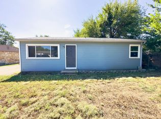 213 E Radio Ln, Arkansas City, KS 67005
