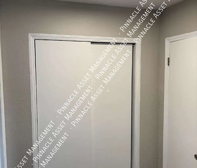 208 Valley View Ave #2 — Photo 17