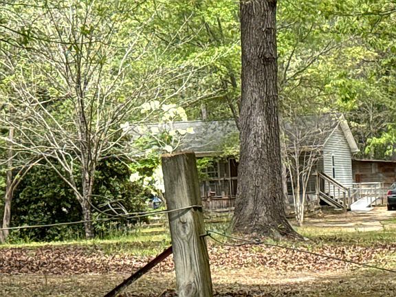 2nd image of 222 Chigger Ridge Rd