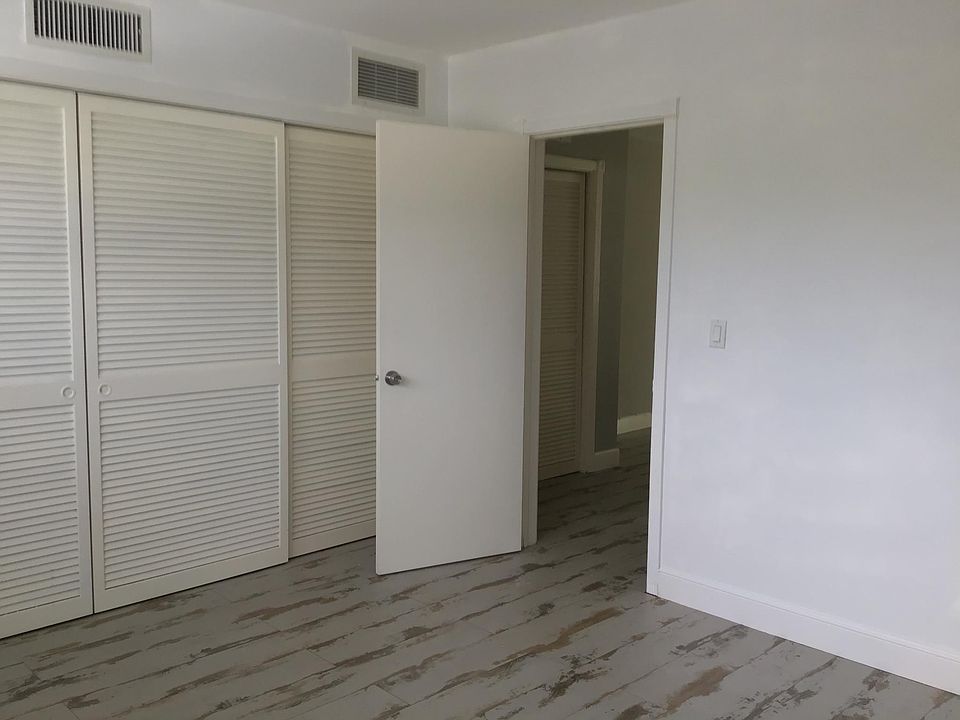 1st image of 2453 NE 51st St #E203