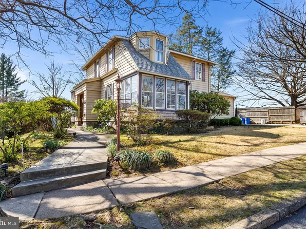 300 Trainer St, Ridley Park, PA 19078