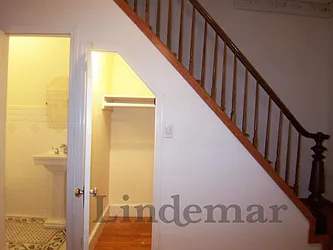 Rented by Lindemar LLC