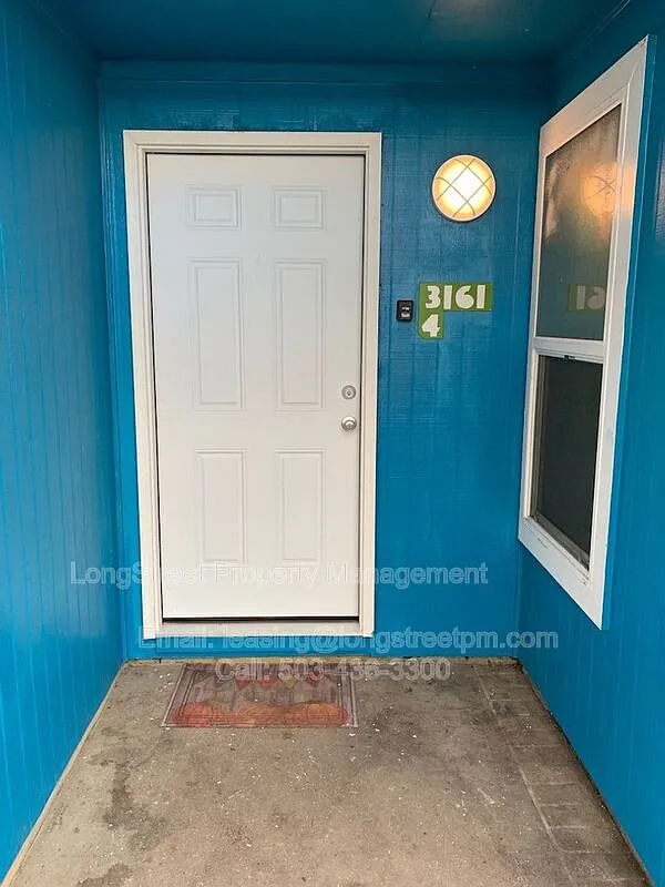 Building Photo - 3161 N Shore Dr SE #4