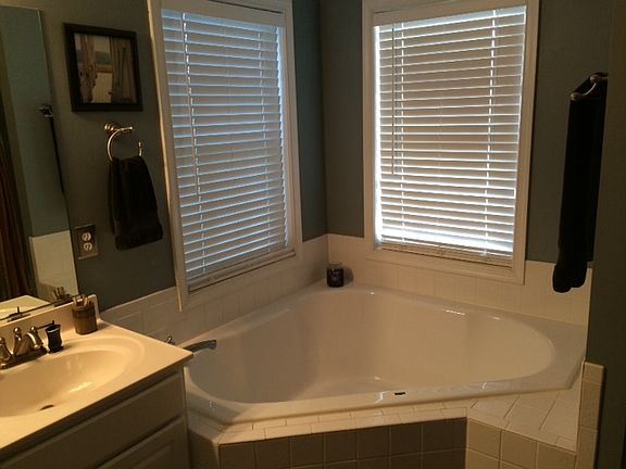5th image of 7805 Silktree Pl