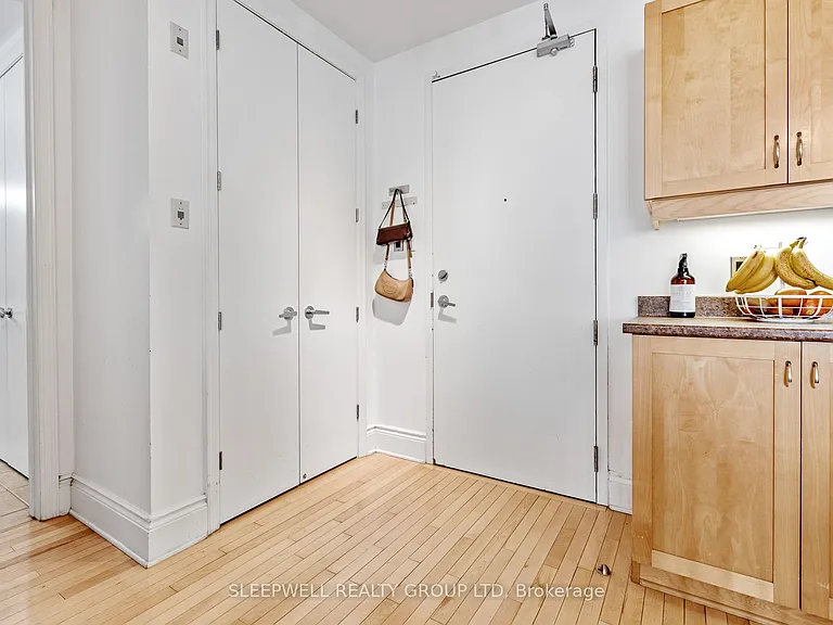 420 Berkley Ave #509 — Photo 12