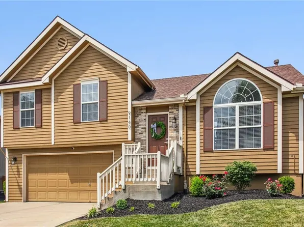 9140 N Mulberry Ave, Kansas City, MO 64155