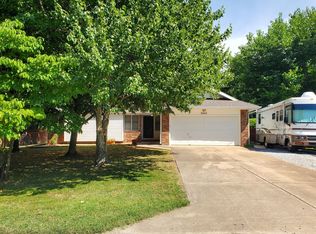3433 W El Castile St, Springfield, MO 65807