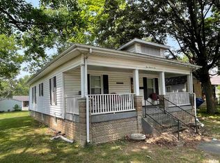 406 S Church St, Carmi, IL 62821