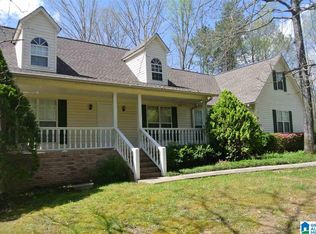 1054 Mountain Woods Lake Rd, Warrior, AL 35180