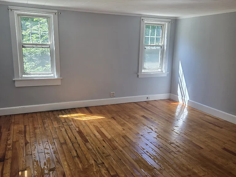56 Precinct St — Photo 14