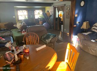 798 N Pease Rd, Vermontville, MI 49096